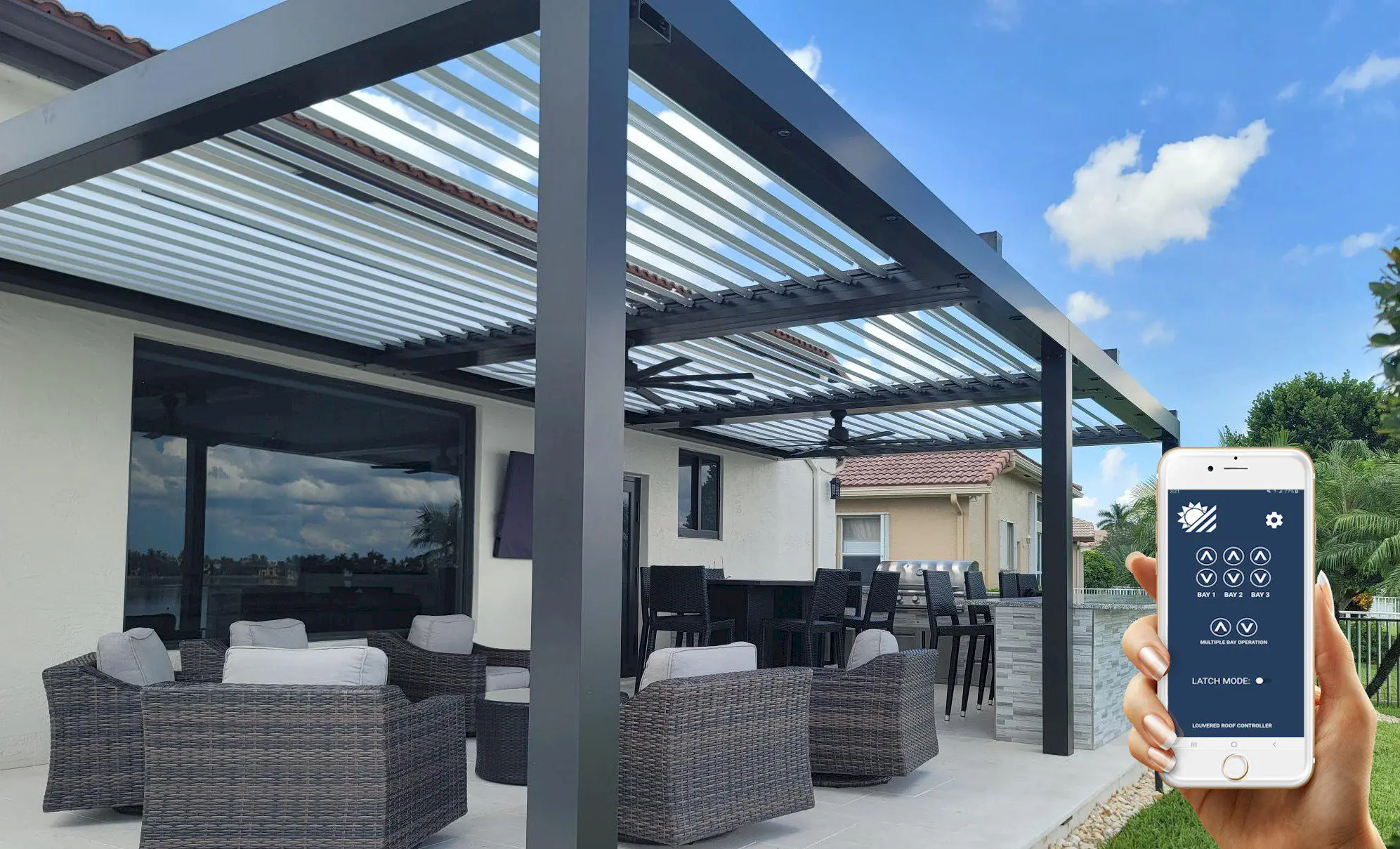 Alumicenter Equinox Louvered Roof